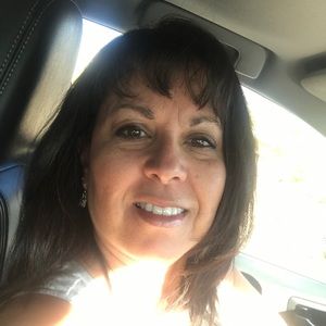 Meet your Posher, Elena